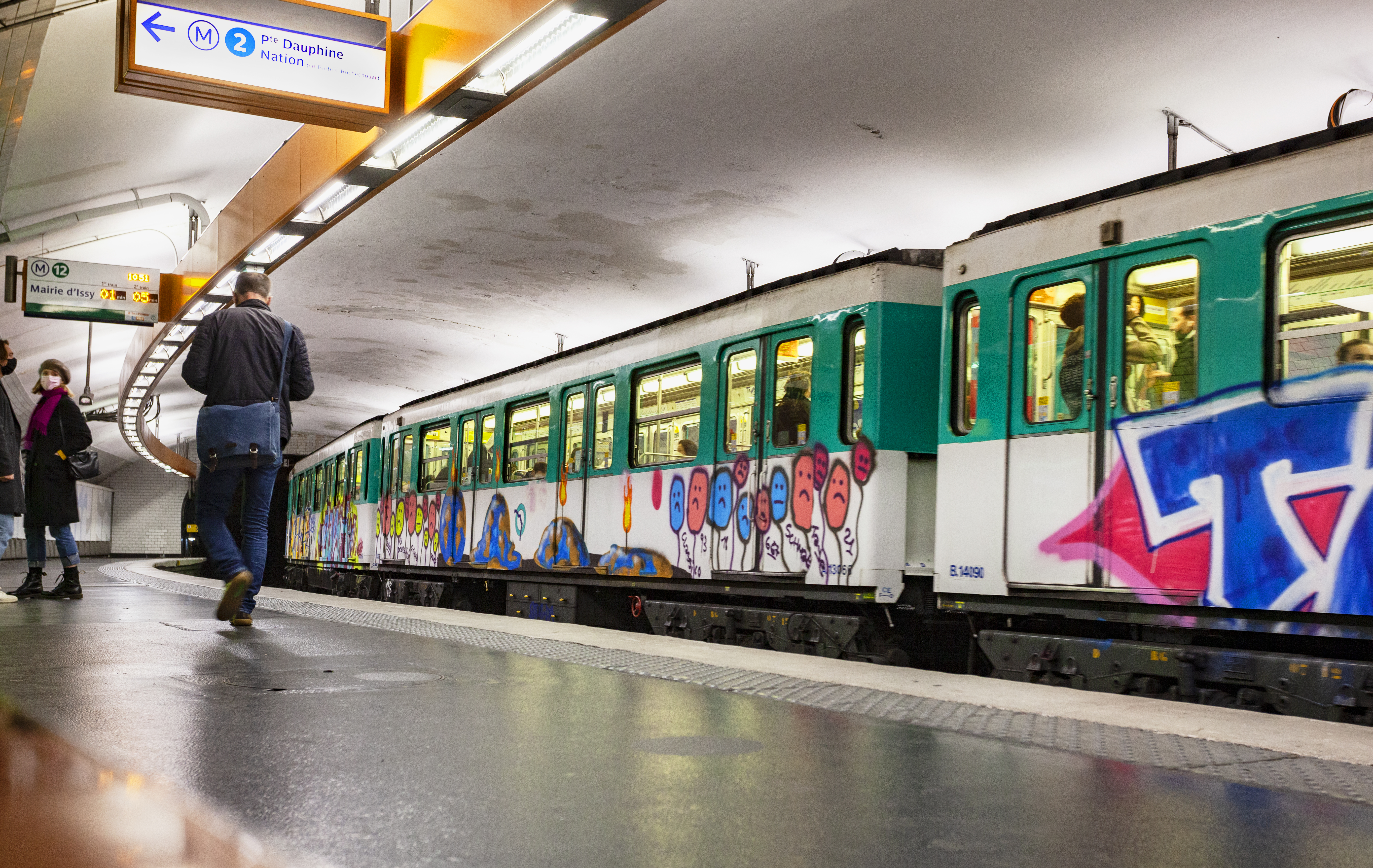 Metro, Boulot, (Chocolat) Dodo: Paris Train Station Tile Inspires